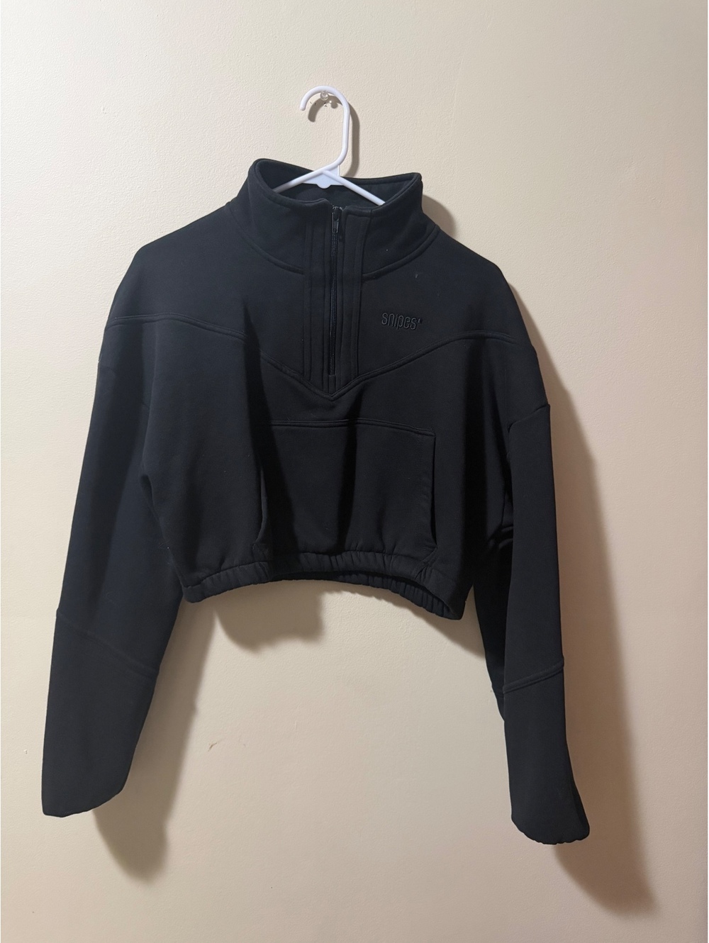Snipes Black Cropped Half-Zip Sweatshirt, Size Small